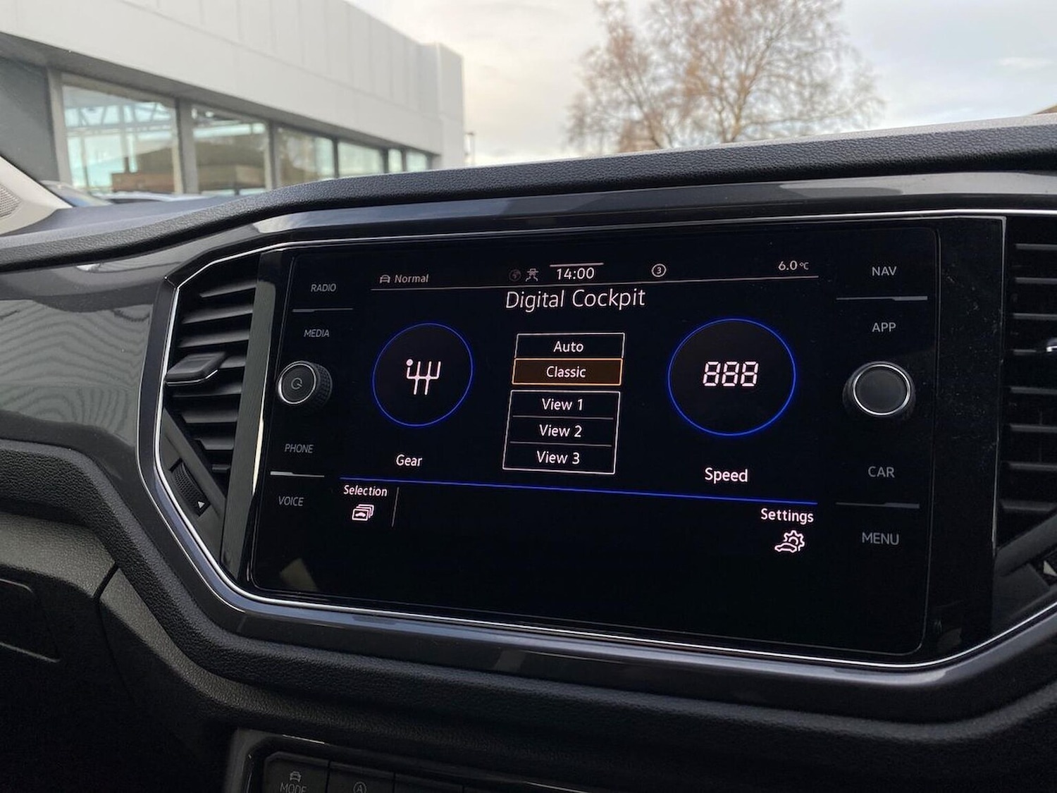 Used Volkswagen T-Roc 2021 for sale - 76628206: Photo 37