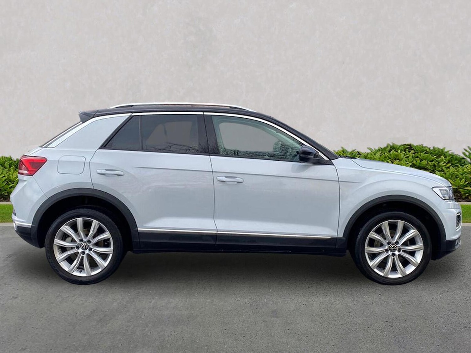 Used Volkswagen T-Roc 2021 for sale - 76628206: Photo 4