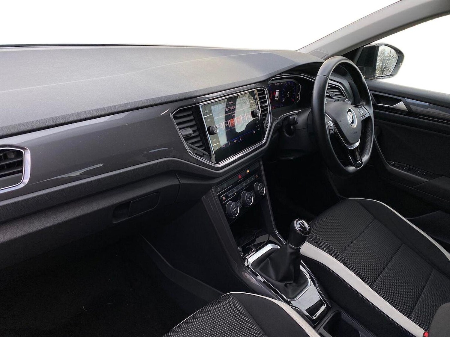 Used Volkswagen T-Roc 2021 for sale - 76628206: Photo 8