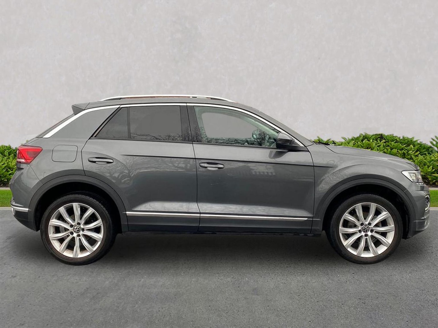 Used Volkswagen T-Roc 2021 for sale - 76720319: Photo 3