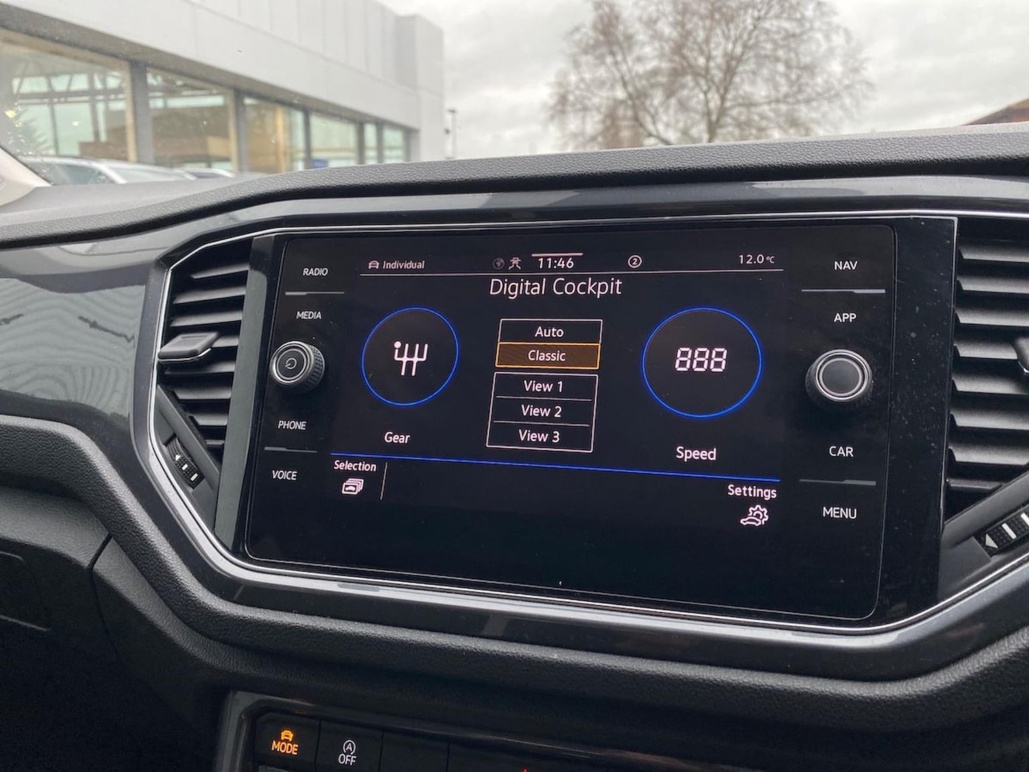 Used Volkswagen T-Roc 2021 for sale - 76720319: Photo 33