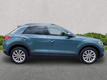 Used Volkswagen T-Roc 2025 for sale - 79013056: Photo