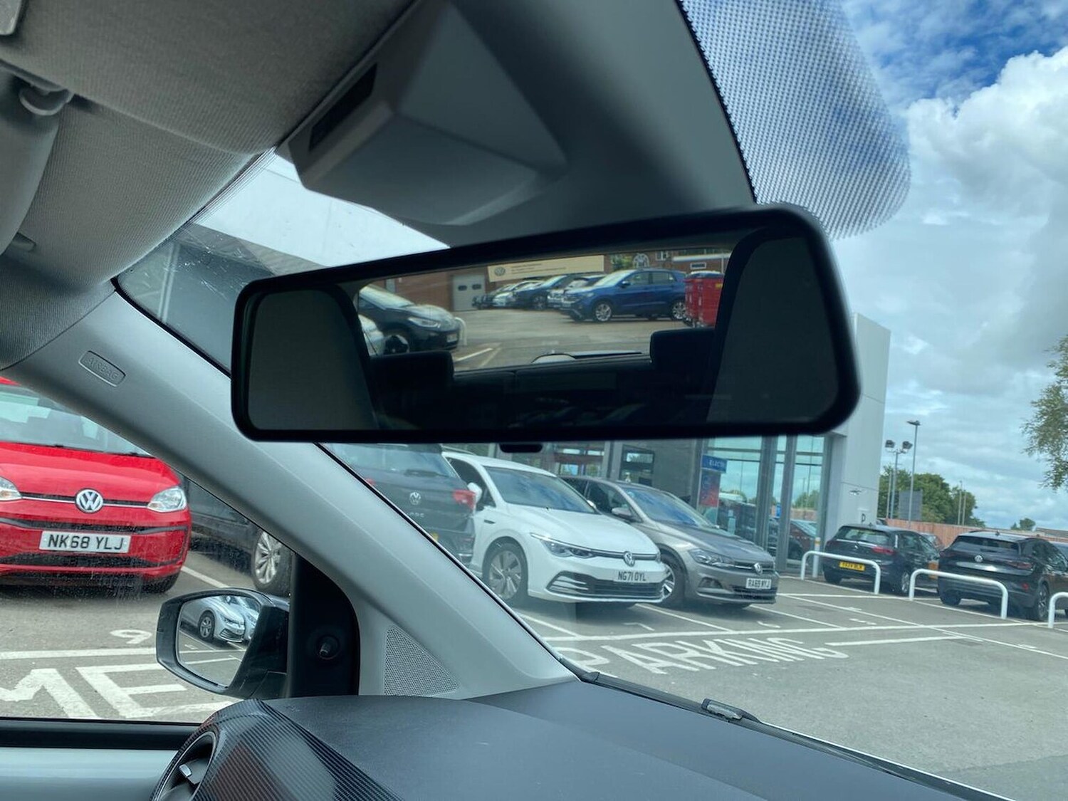 Used Volkswagen up! 2020 for sale - 76506152: Photo 14