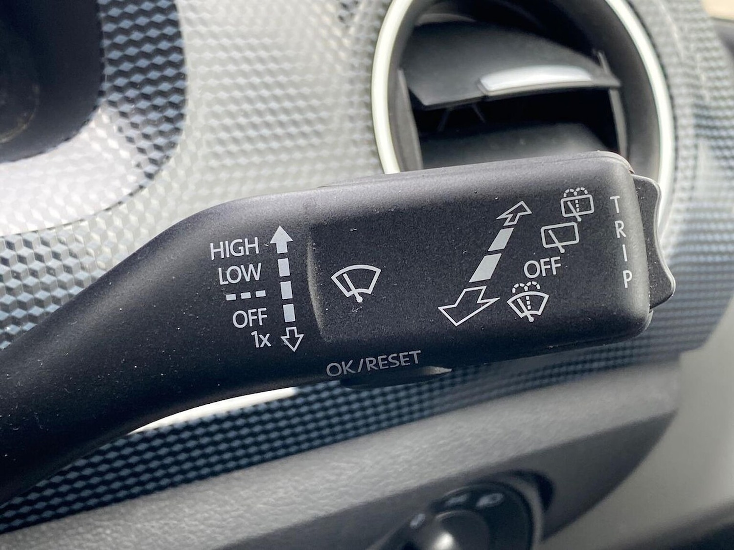 Used Volkswagen up! 2020 for sale - 76506152: Photo 22