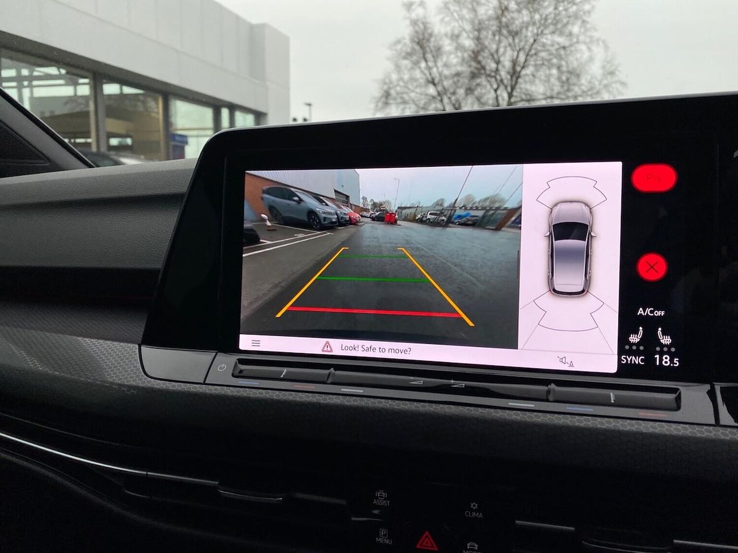 Used Volkswagen Golf 2023 for sale - 76986985: Photo 25