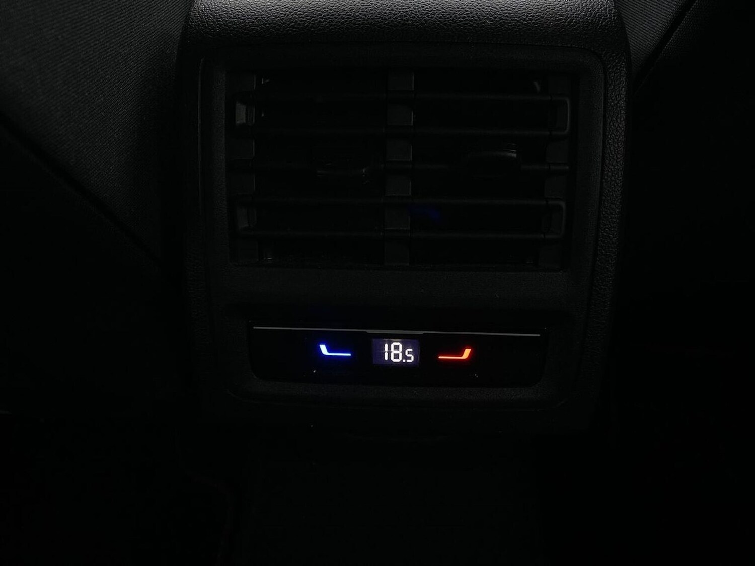 Used Volkswagen Golf 2023 for sale - 76986985: Photo 32