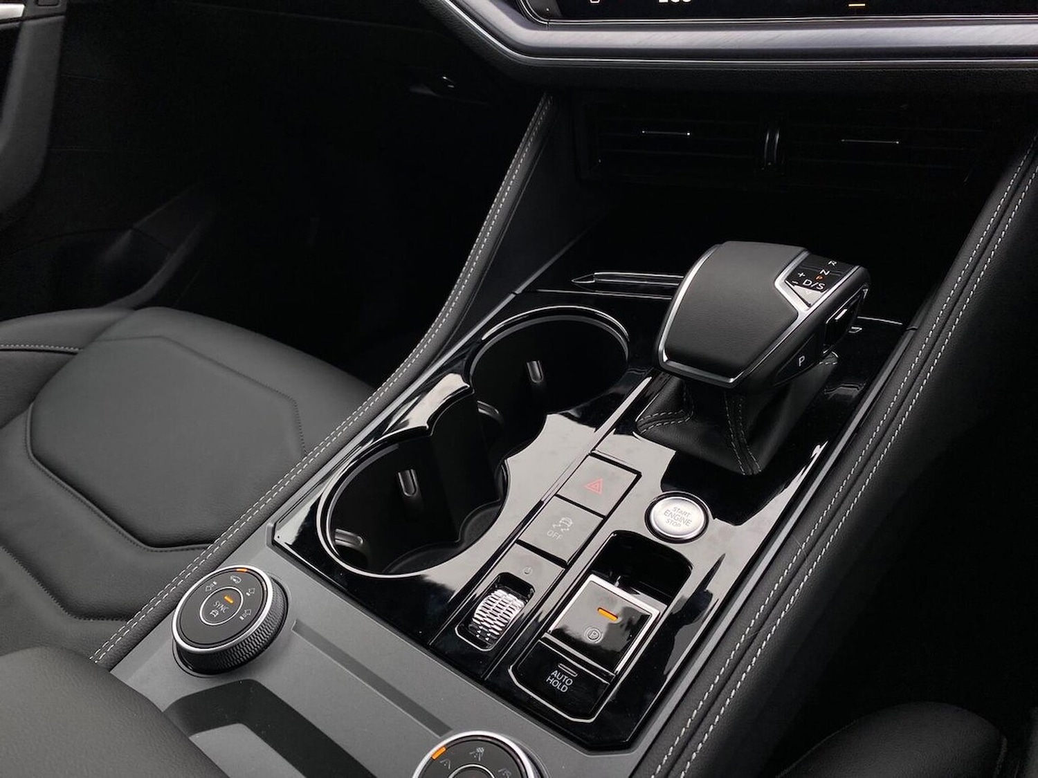 Used Volkswagen Touareg 2025 for sale - 76532481: Photo 14