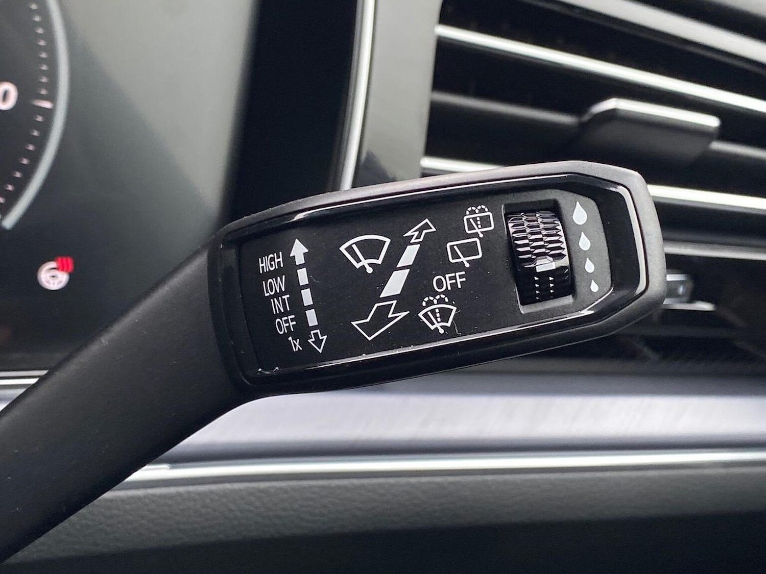 Used Volkswagen Touareg 2025 for sale - 76532481: Photo 29