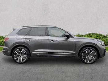 Used Volkswagen Touareg 2025 for sale - 76532481: Photo