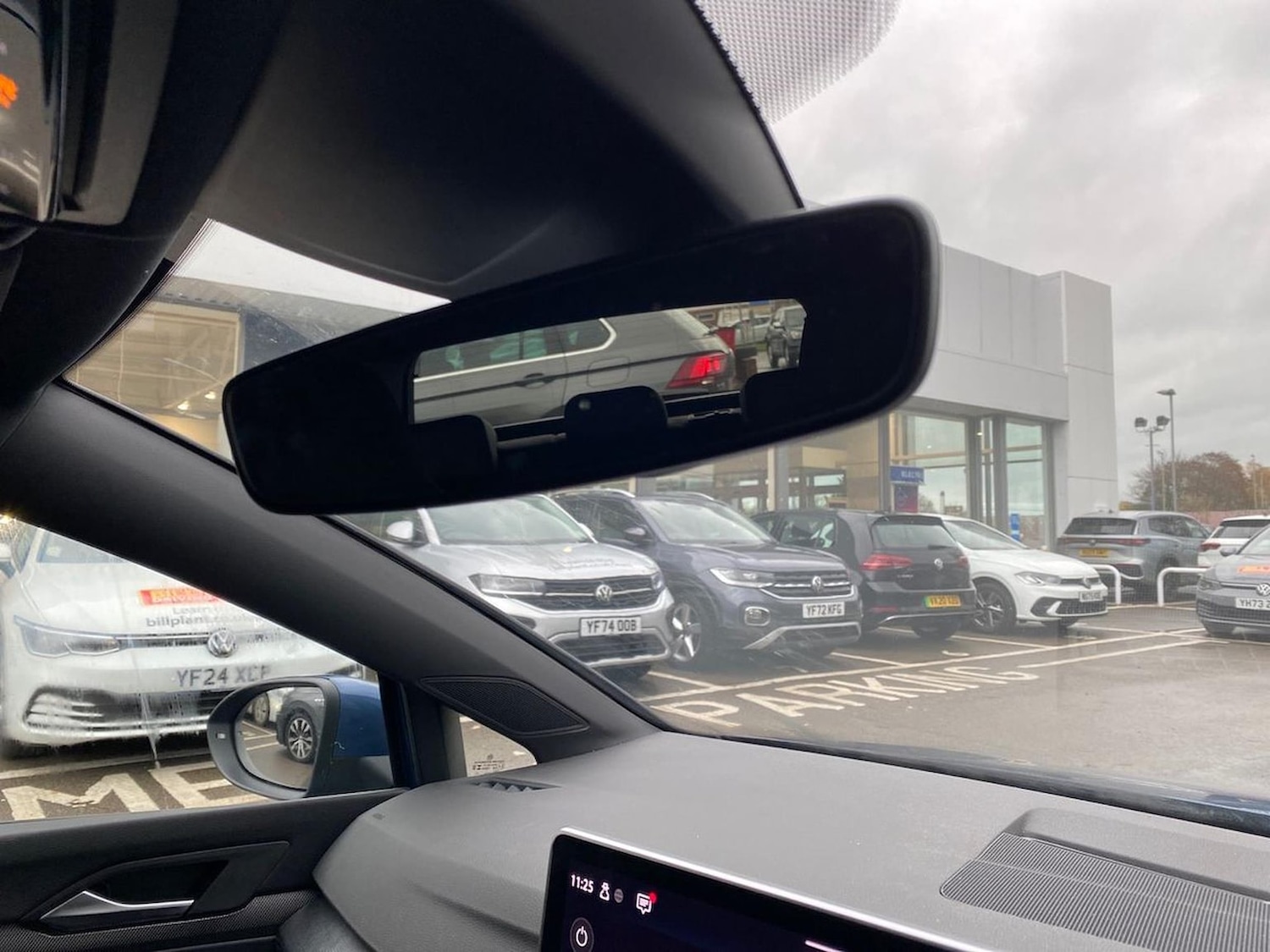 Used Volkswagen Golf 2025 for sale - 76720315: Photo 14