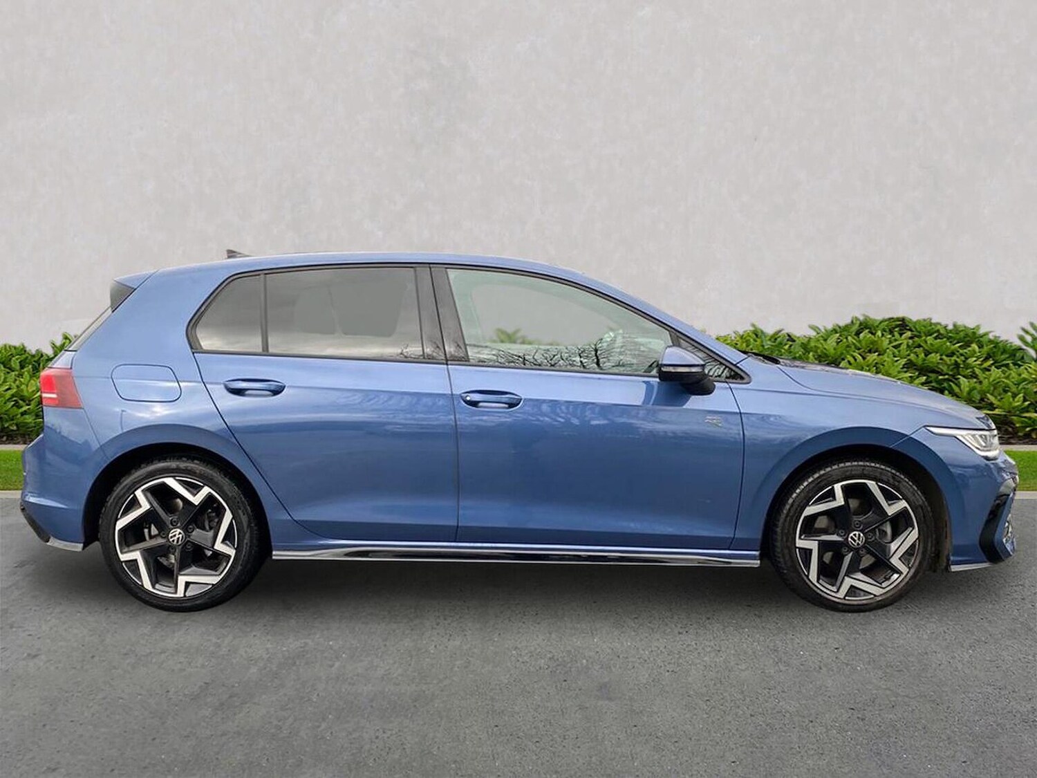 Used Volkswagen Golf 2025 for sale - 76720315: Photo 3
