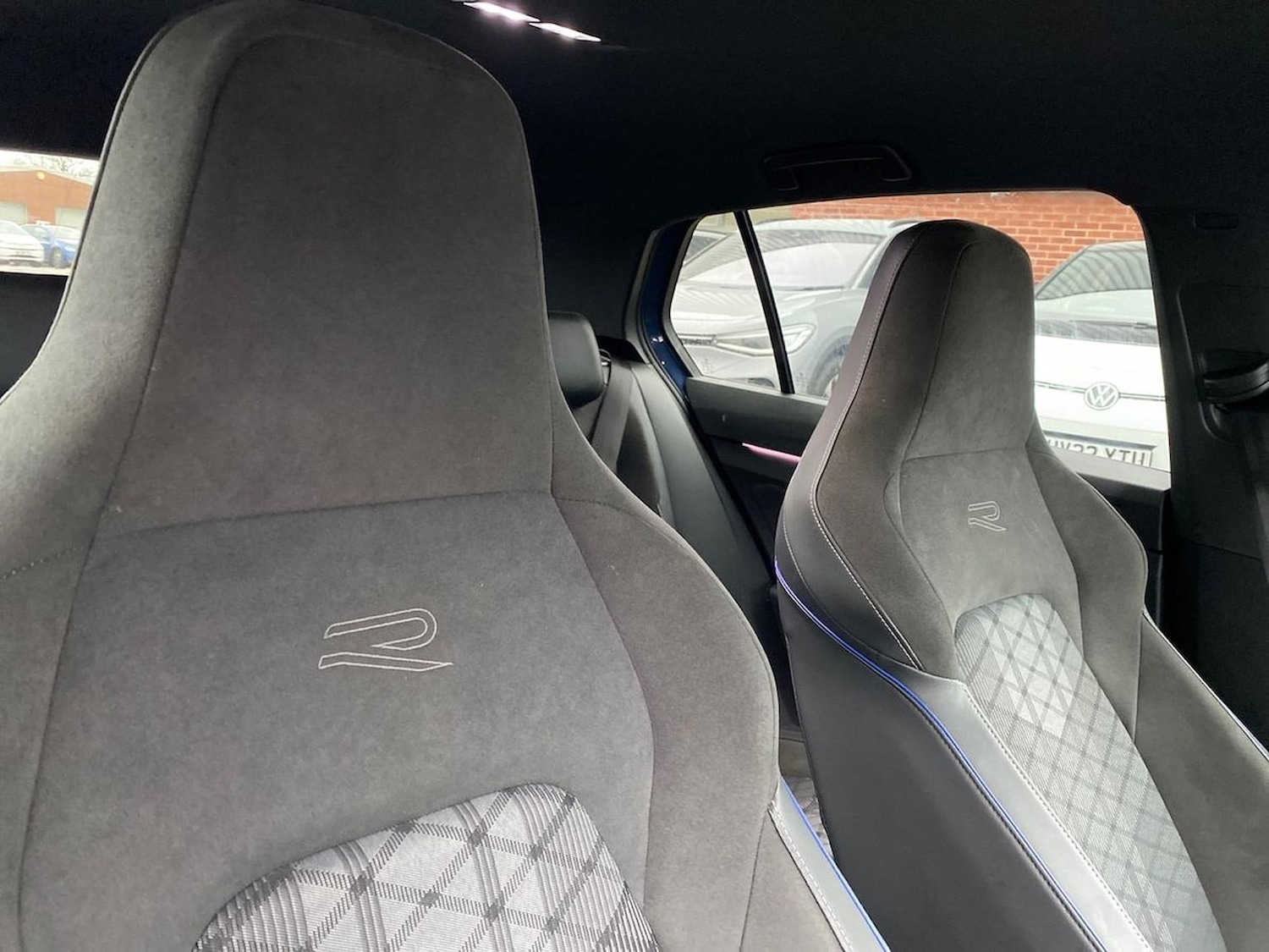 Used Volkswagen Golf 2025 for sale - 76720315: Photo 31