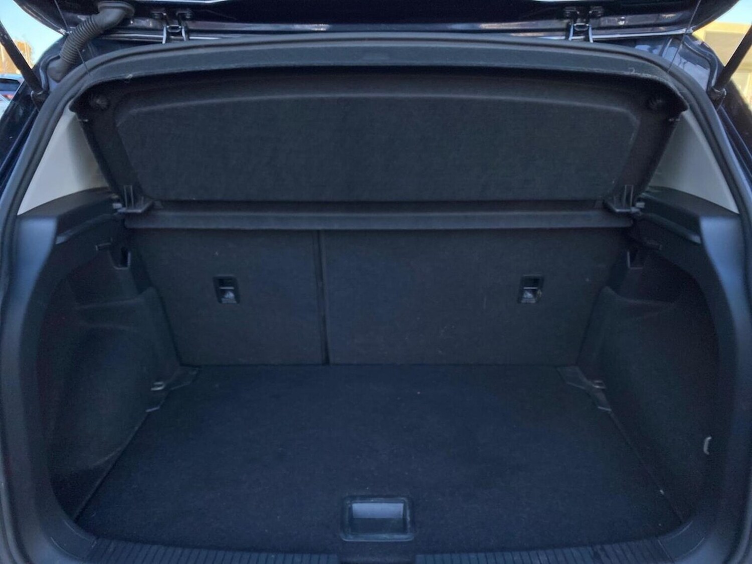 Used Volkswagen T-Cross 2022 for sale - 76628197: Photo 17