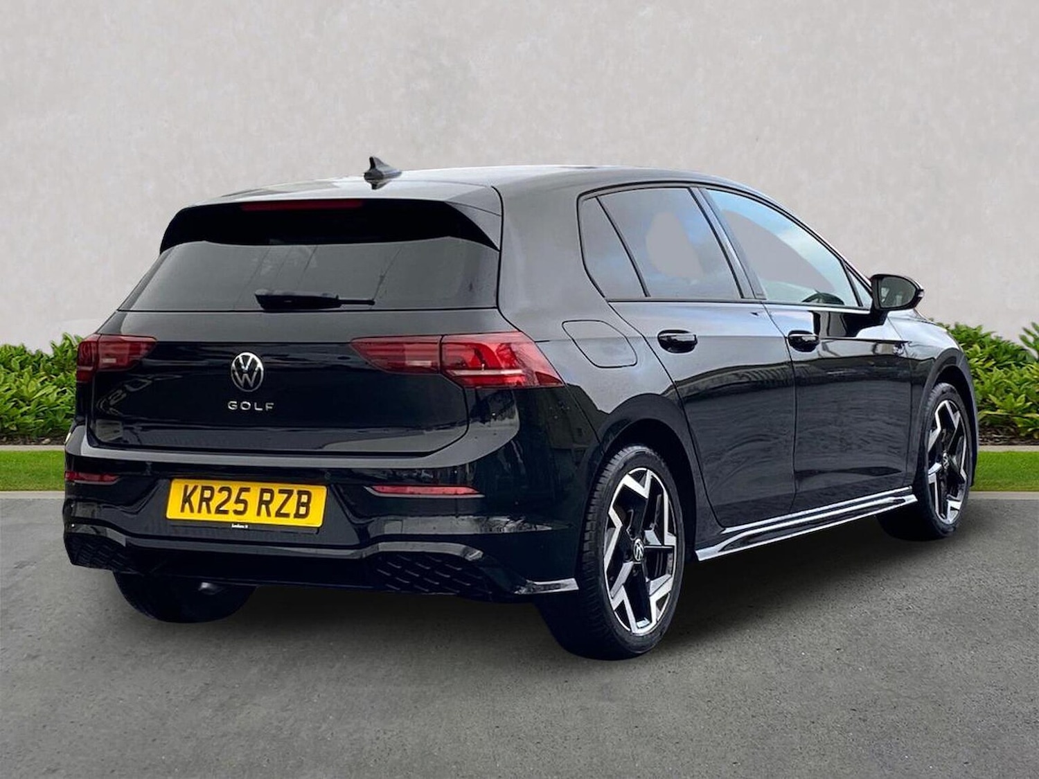 Used Volkswagen Golf 2025 for sale - 77872133: Photo 18