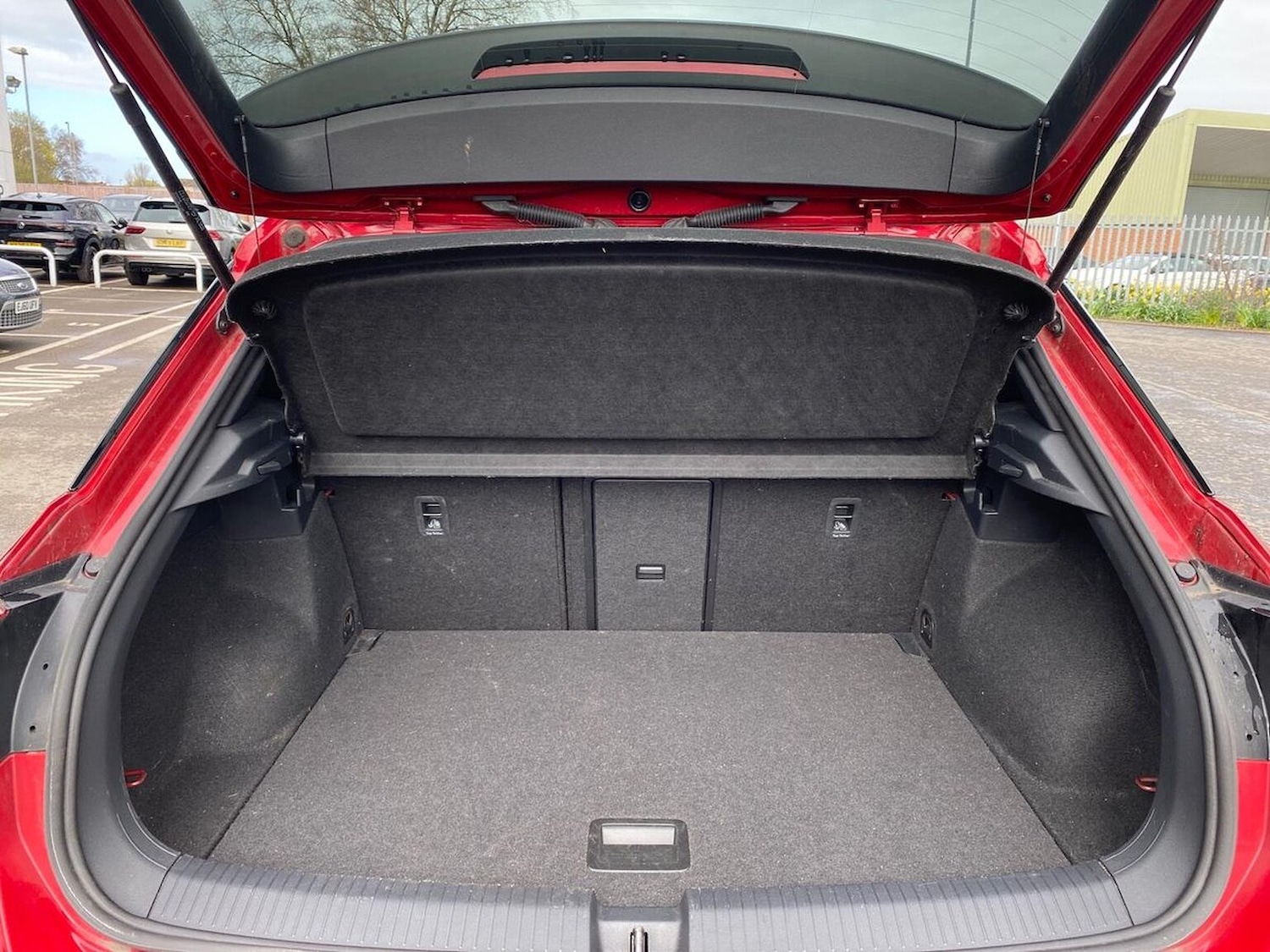 Used Volkswagen T-Roc 2023 for sale - 78194111: Photo 17