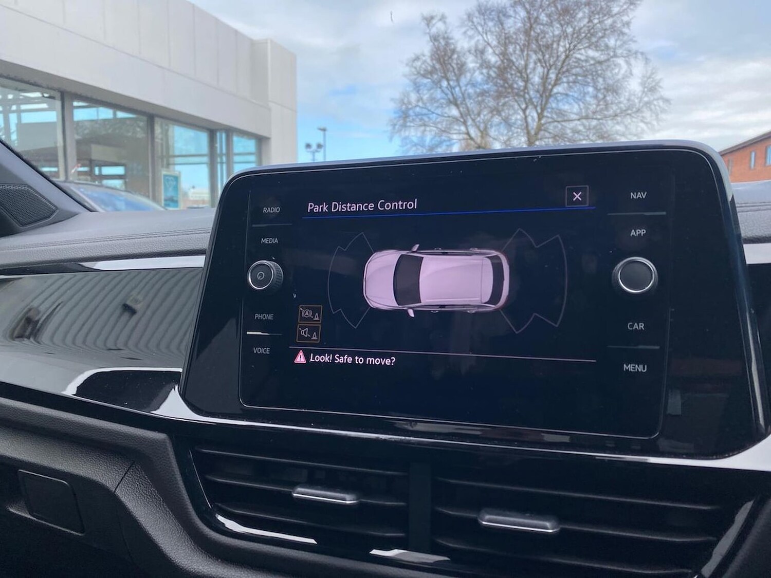 Used Volkswagen T-Roc 2023 for sale - 78194111: Photo 23