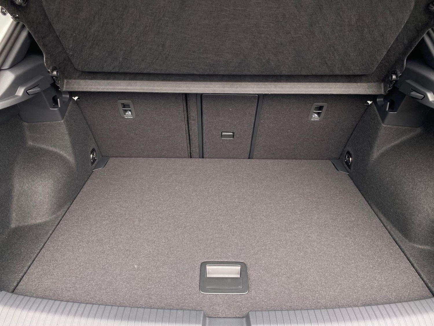 Used Volkswagen T-Roc 2025 for sale - 76450573: Photo 17