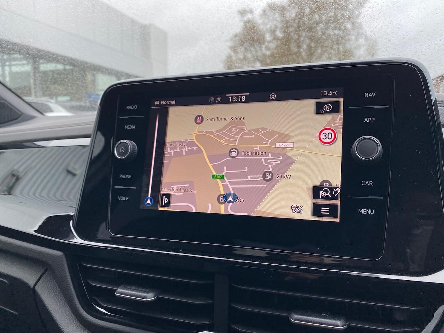 Used Volkswagen T-Roc 2025 for sale - 76450573: Photo 24