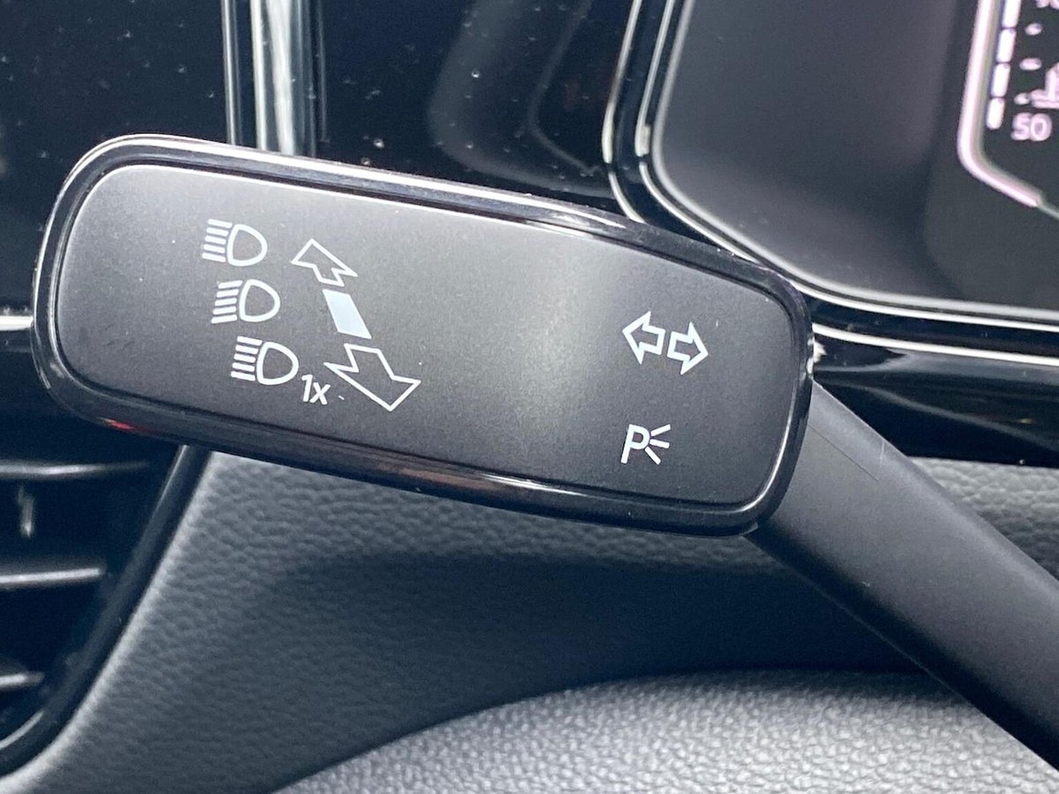 Used Volkswagen T-Roc 2025 for sale - 76450573: Photo 29