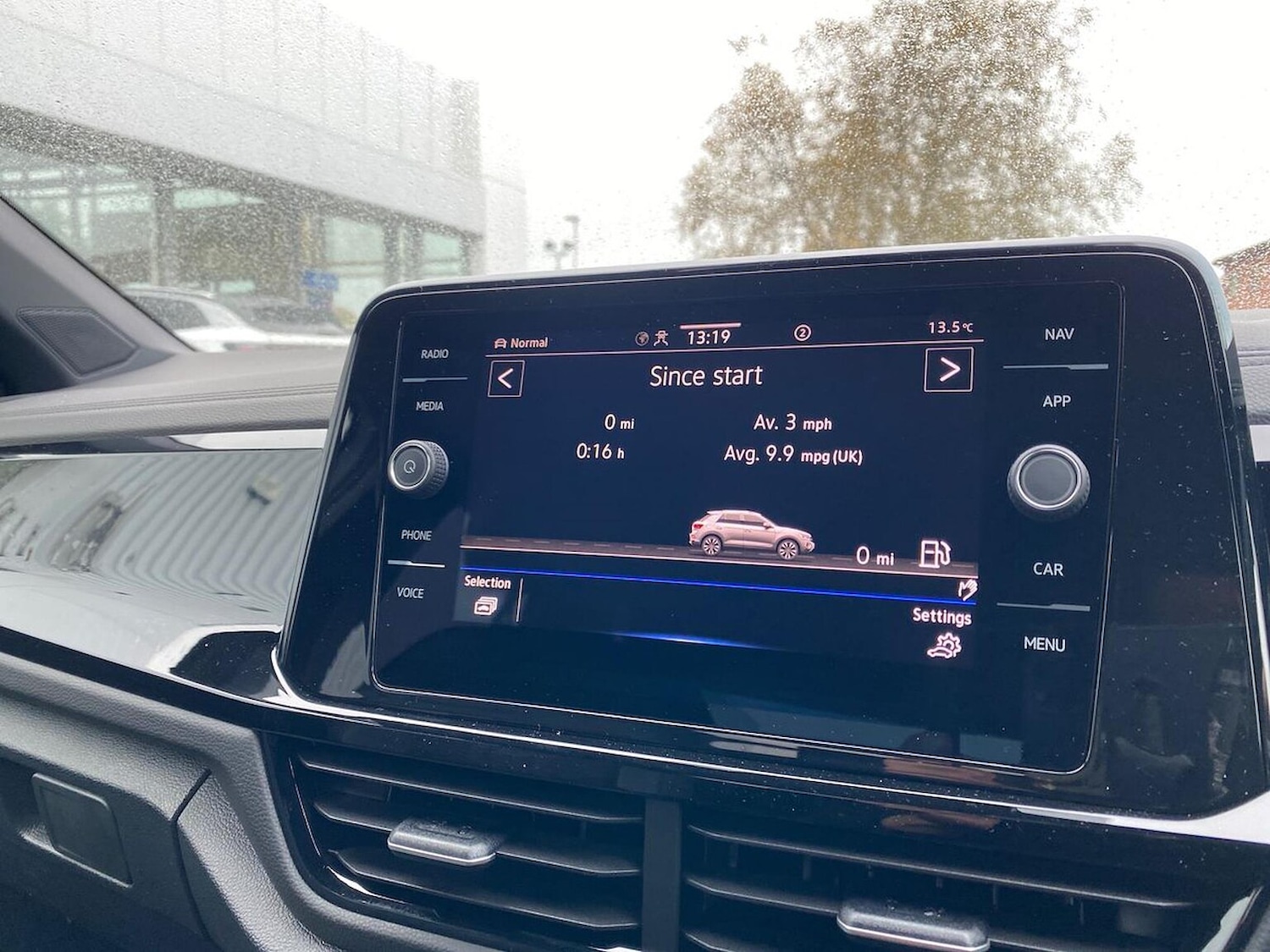 Used Volkswagen T-Roc 2025 for sale - 76450573: Photo 36