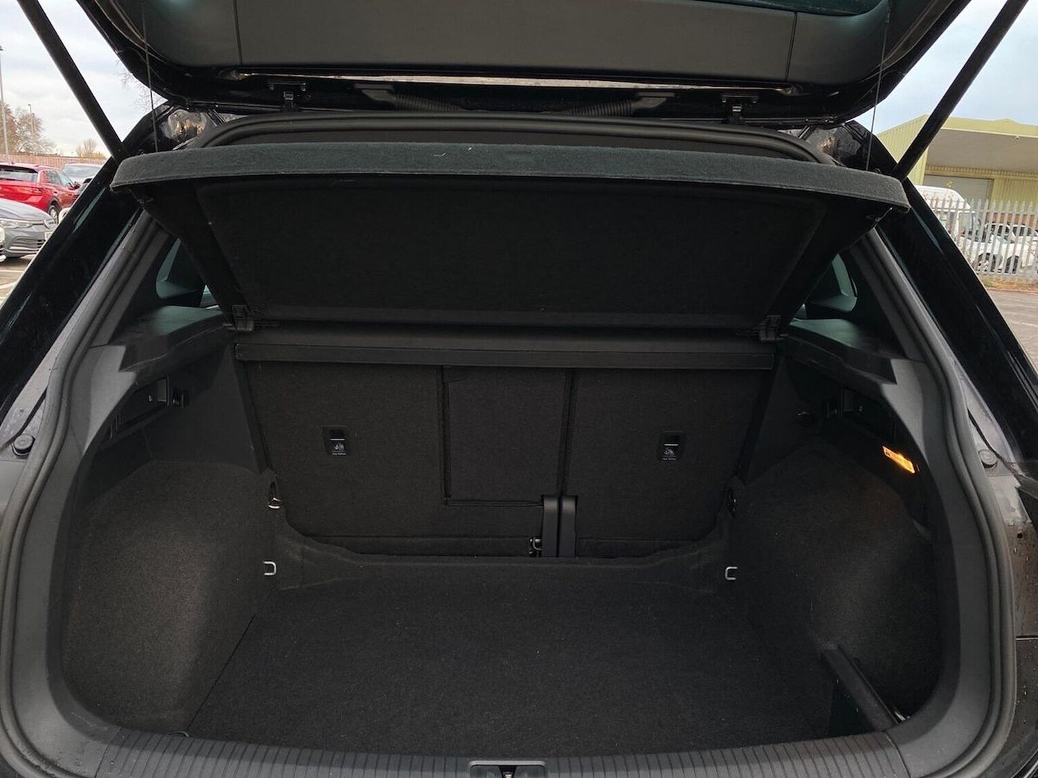 Used Volkswagen Tiguan 2021 for sale - 76905070: Photo 18