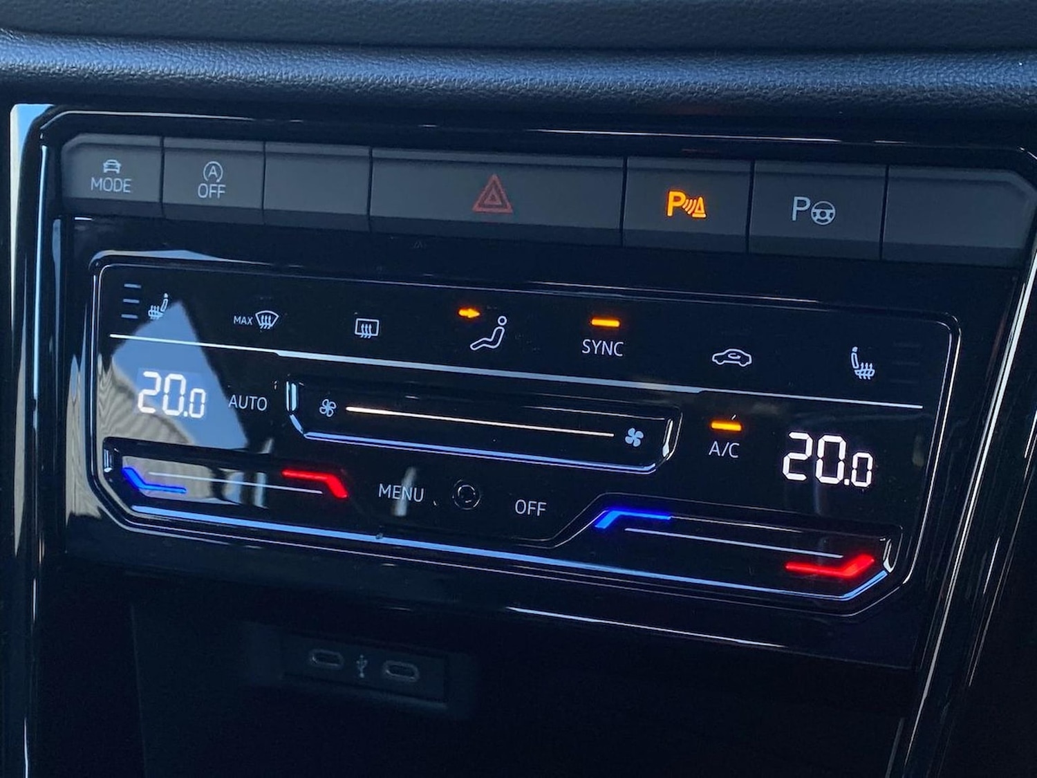 Used Volkswagen T-Roc 2026 for sale - 78194347: Photo 12