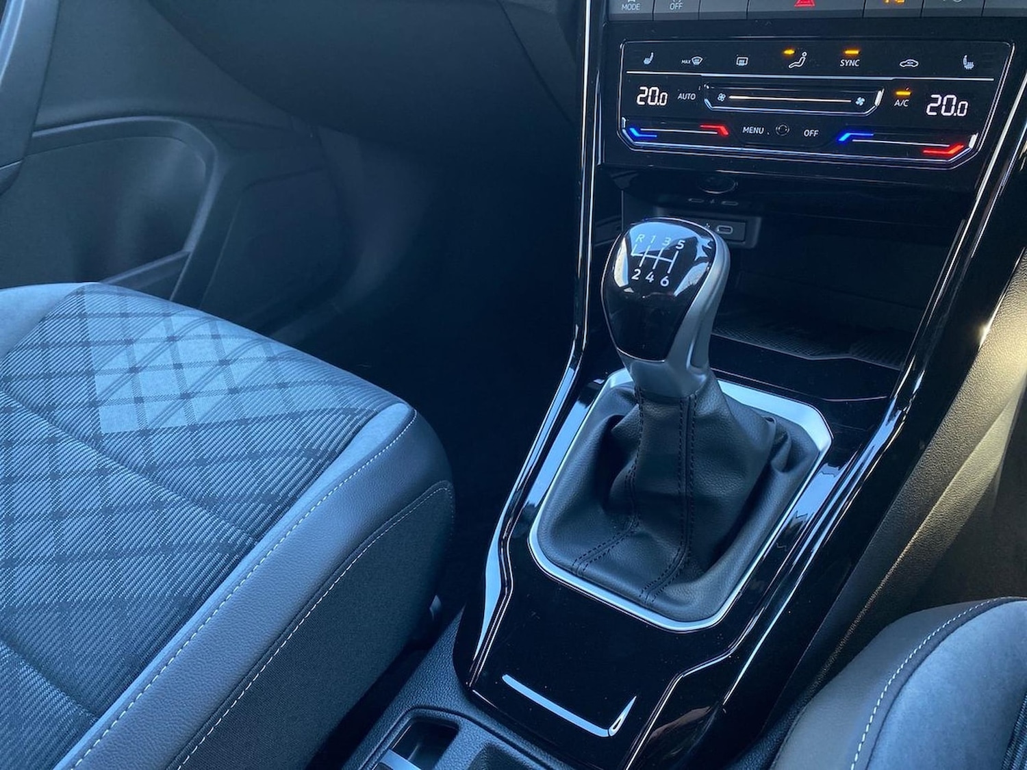 Used Volkswagen T-Roc 2026 for sale - 78194347: Photo 13