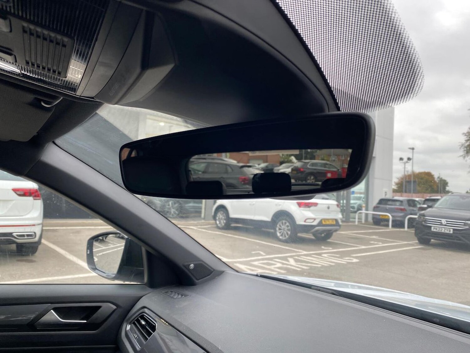 Used Volkswagen T-Roc 2021 for sale - 76455313: Photo 15