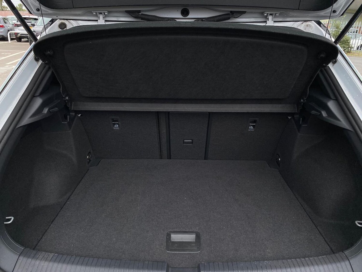 Used Volkswagen T-Roc 2021 for sale - 76455313: Photo 18