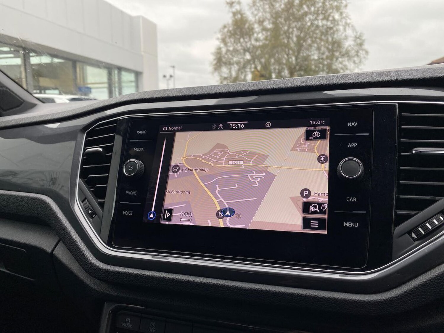 Used Volkswagen T-Roc 2021 for sale - 76455313: Photo 25