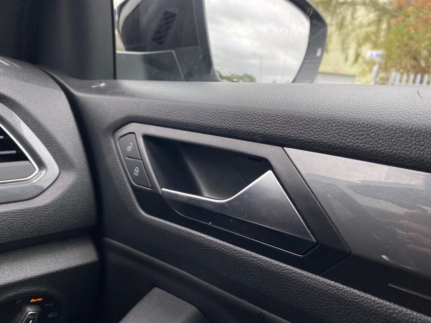 Used Volkswagen T-Roc 2021 for sale - 76455313: Photo 32