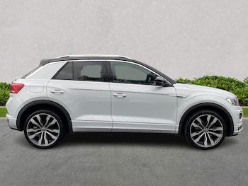 Used Volkswagen T-Roc 2021 for sale - 76455313: Photo