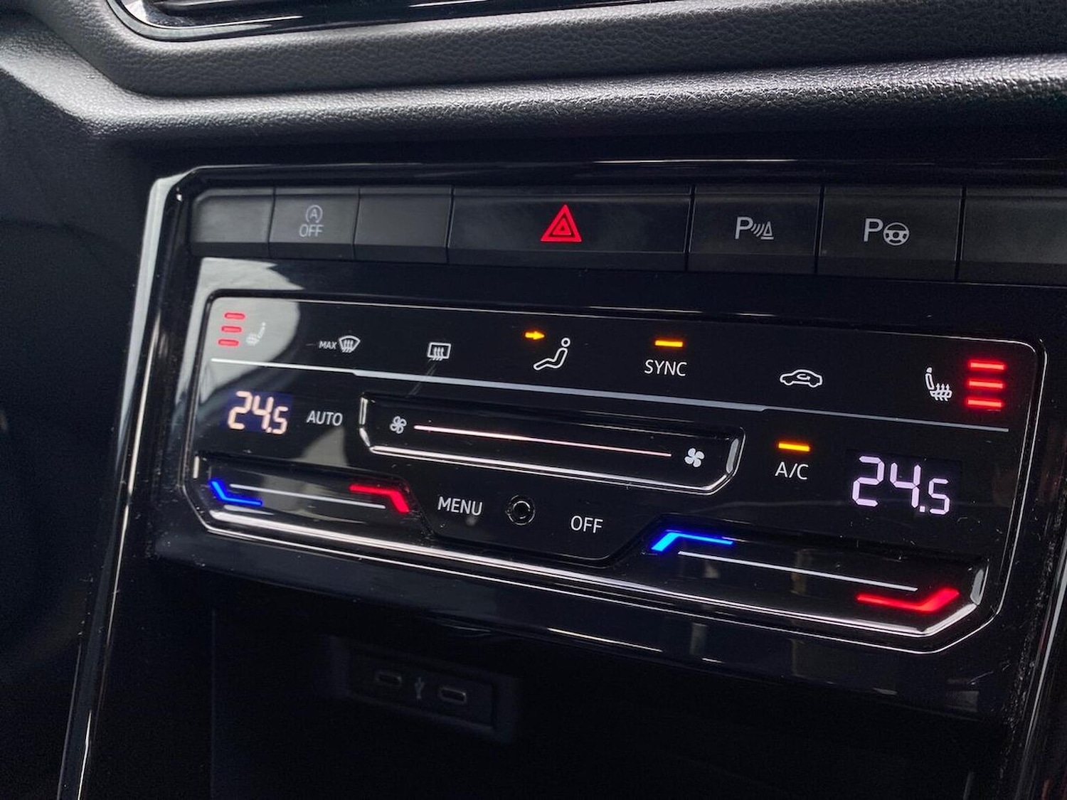 Used Volkswagen T-Roc 2023 for sale - 78131818: Photo 12