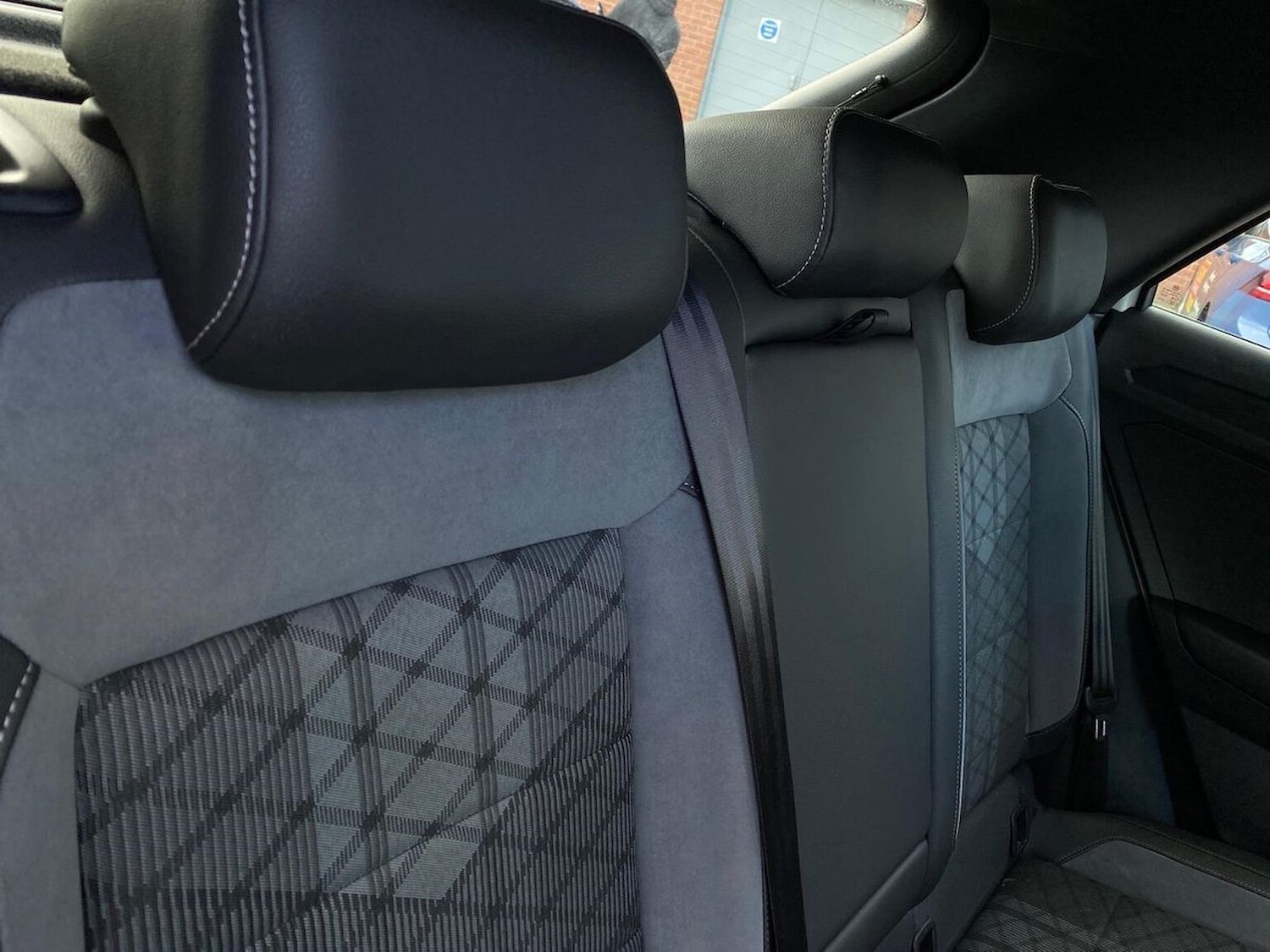 Used Volkswagen T-Roc 2023 for sale - 78131818: Photo 16