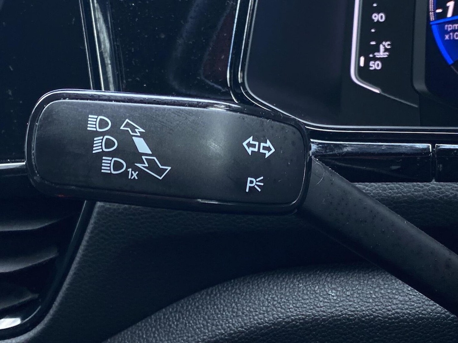 Used Volkswagen T-Roc 2023 for sale - 78131818: Photo 28