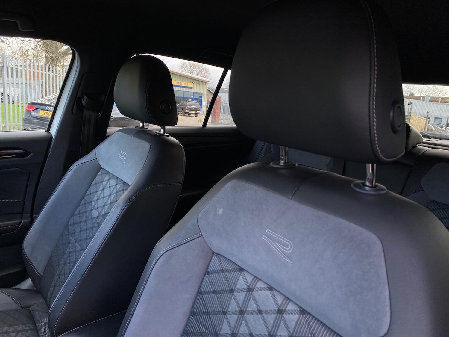 Used Volkswagen T-Roc 2023 for sale - 78131818: Photo 30