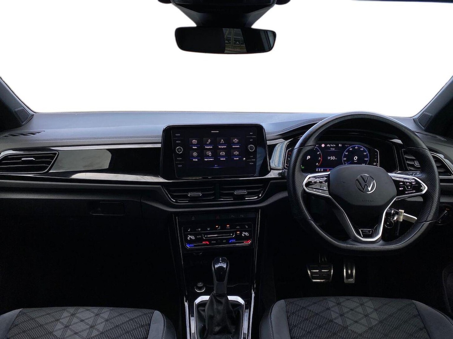 Used Volkswagen T-Roc 2023 for sale - 78131818: Photo 8