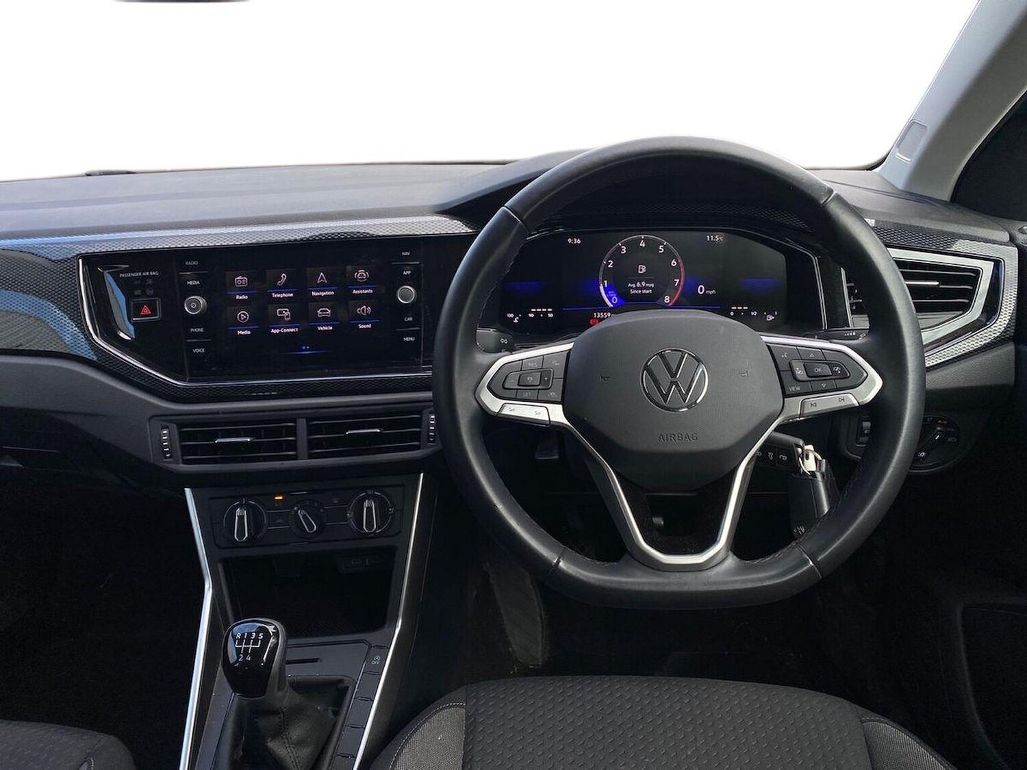 Used Volkswagen Polo 2024 for sale - 78194258: Photo 9