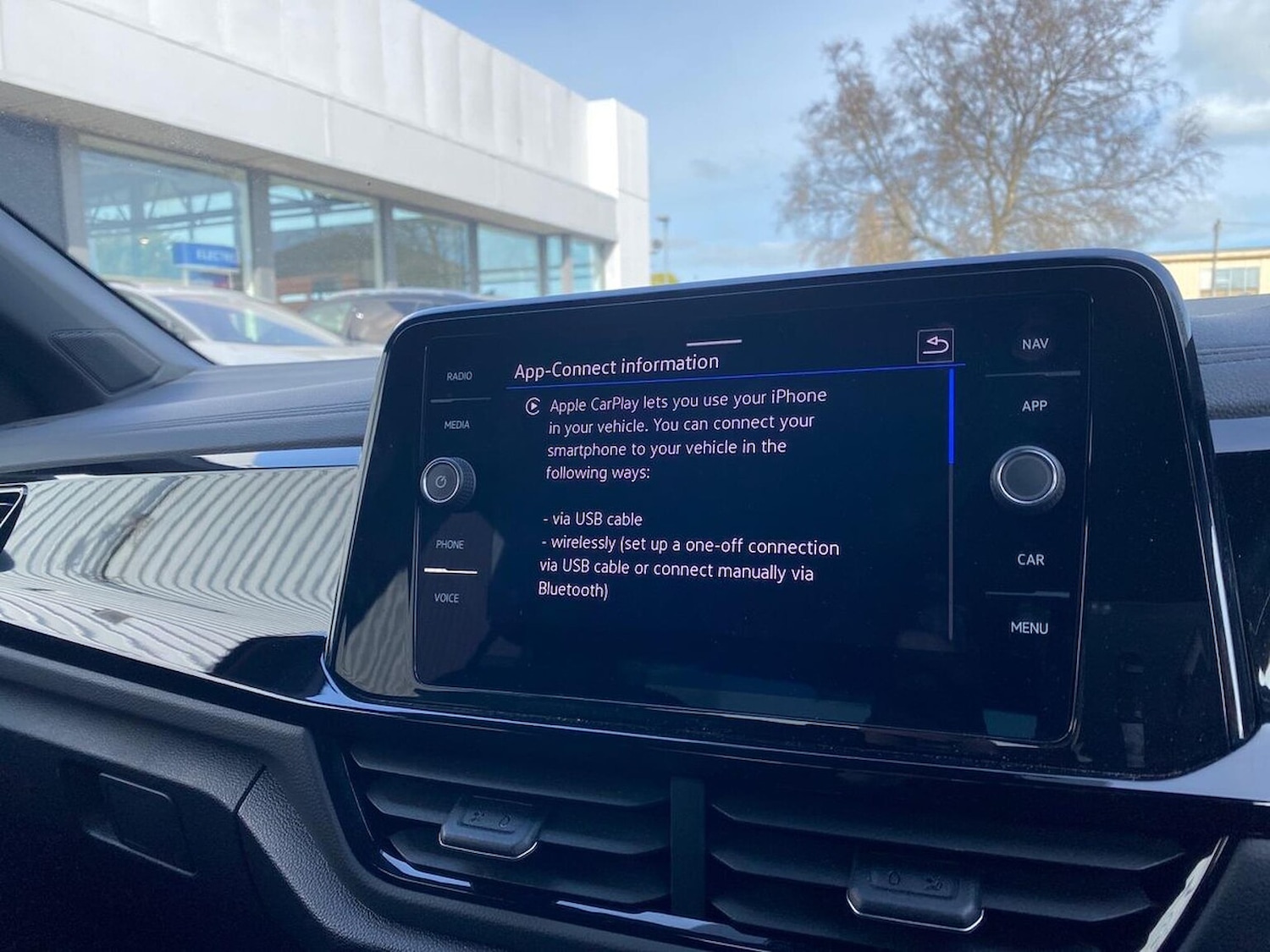 Used Volkswagen T-Roc 2023 for sale - 78194256: Photo 11