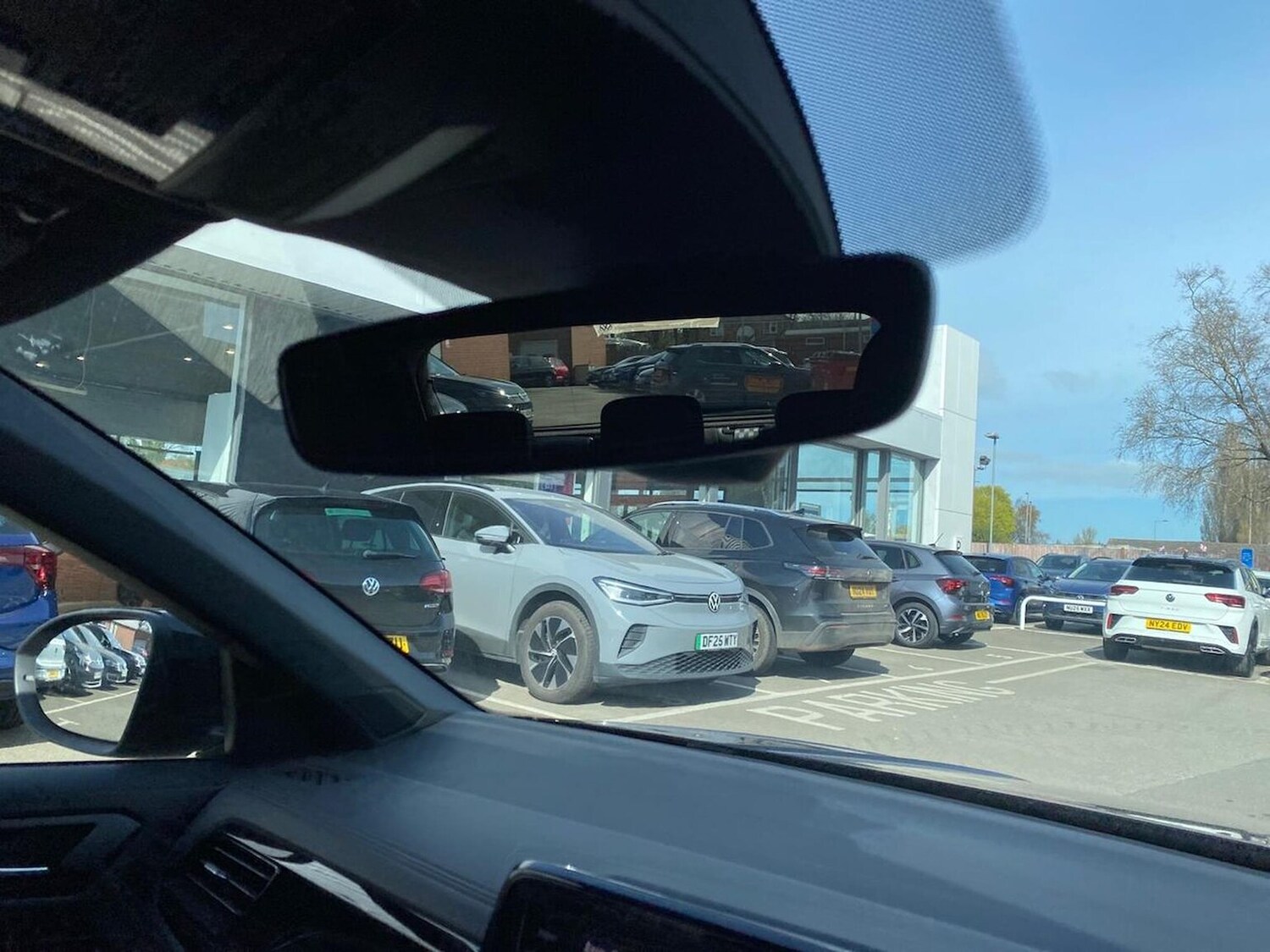 Used Volkswagen T-Roc 2023 for sale - 78194256: Photo 14