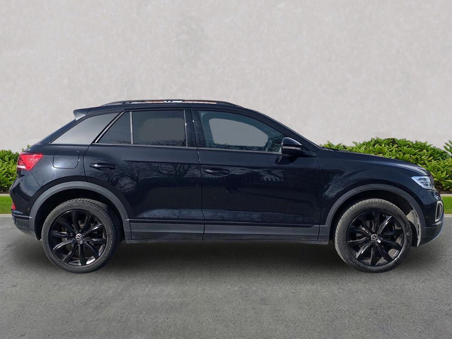 Used Volkswagen T-Roc 2023 for sale - 78194256: Photo 3