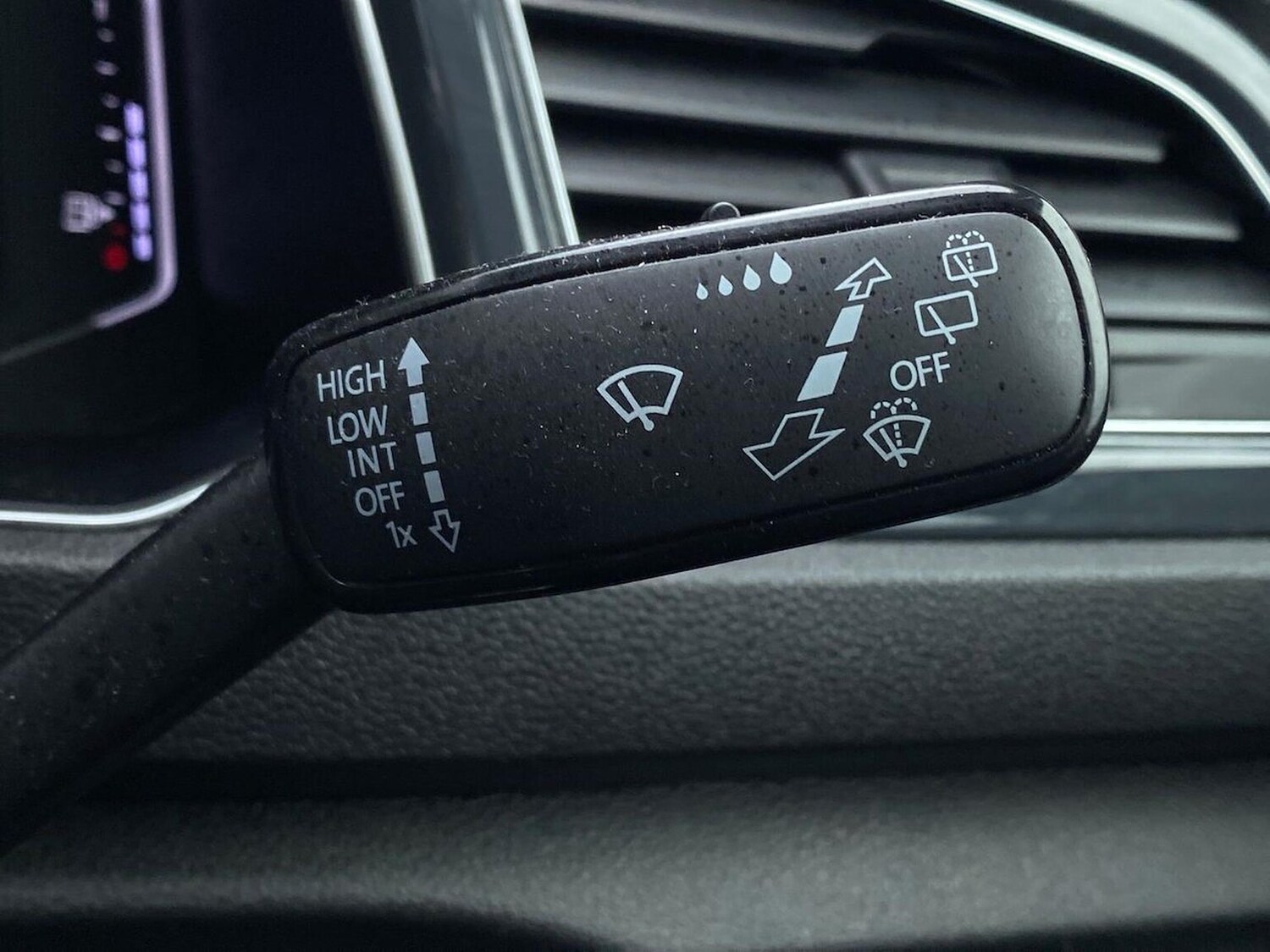 Used Volkswagen T-Roc 2018 for sale - 78195807: Photo 27