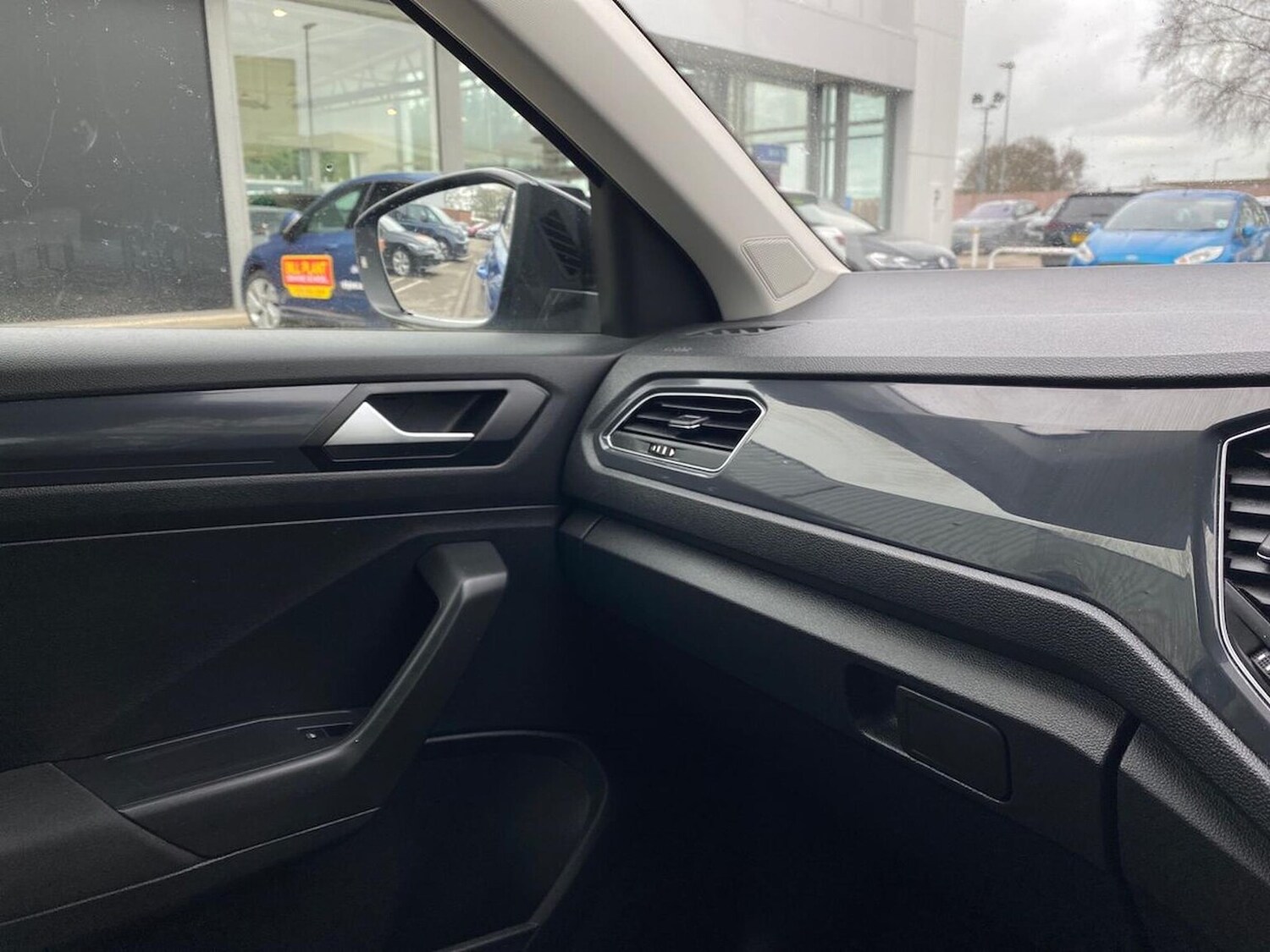 Used Volkswagen T-Roc 2018 for sale - 78195807: Photo 30