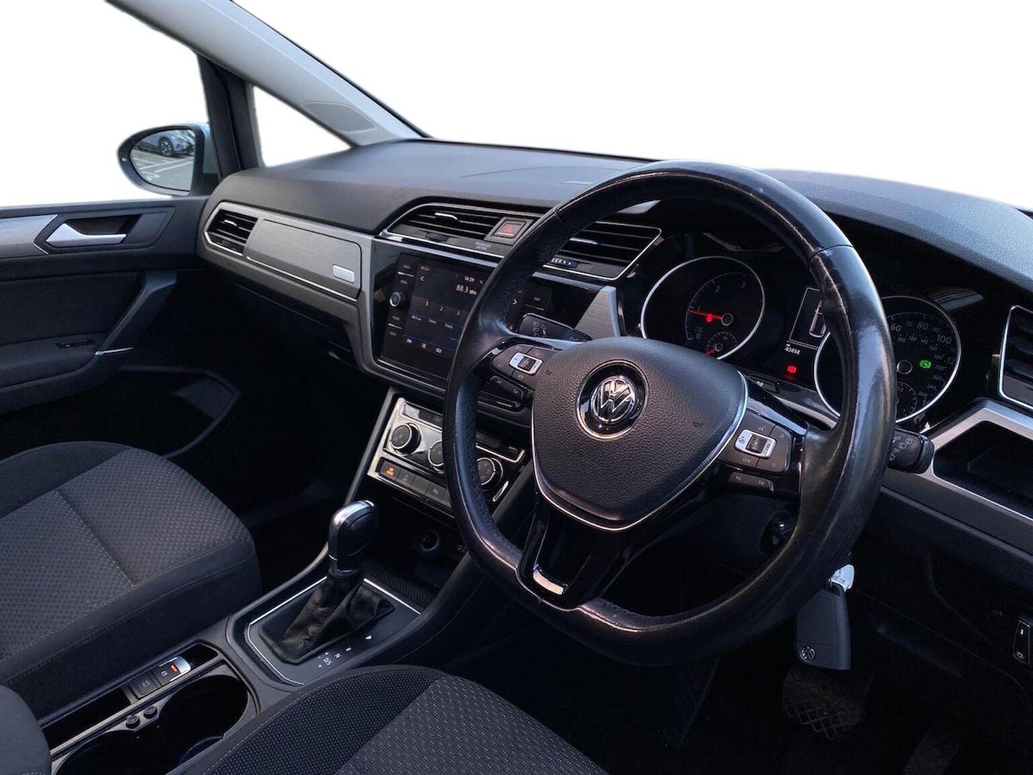 Used Volkswagen Touran 2018 for sale - 76911238: Photo 16