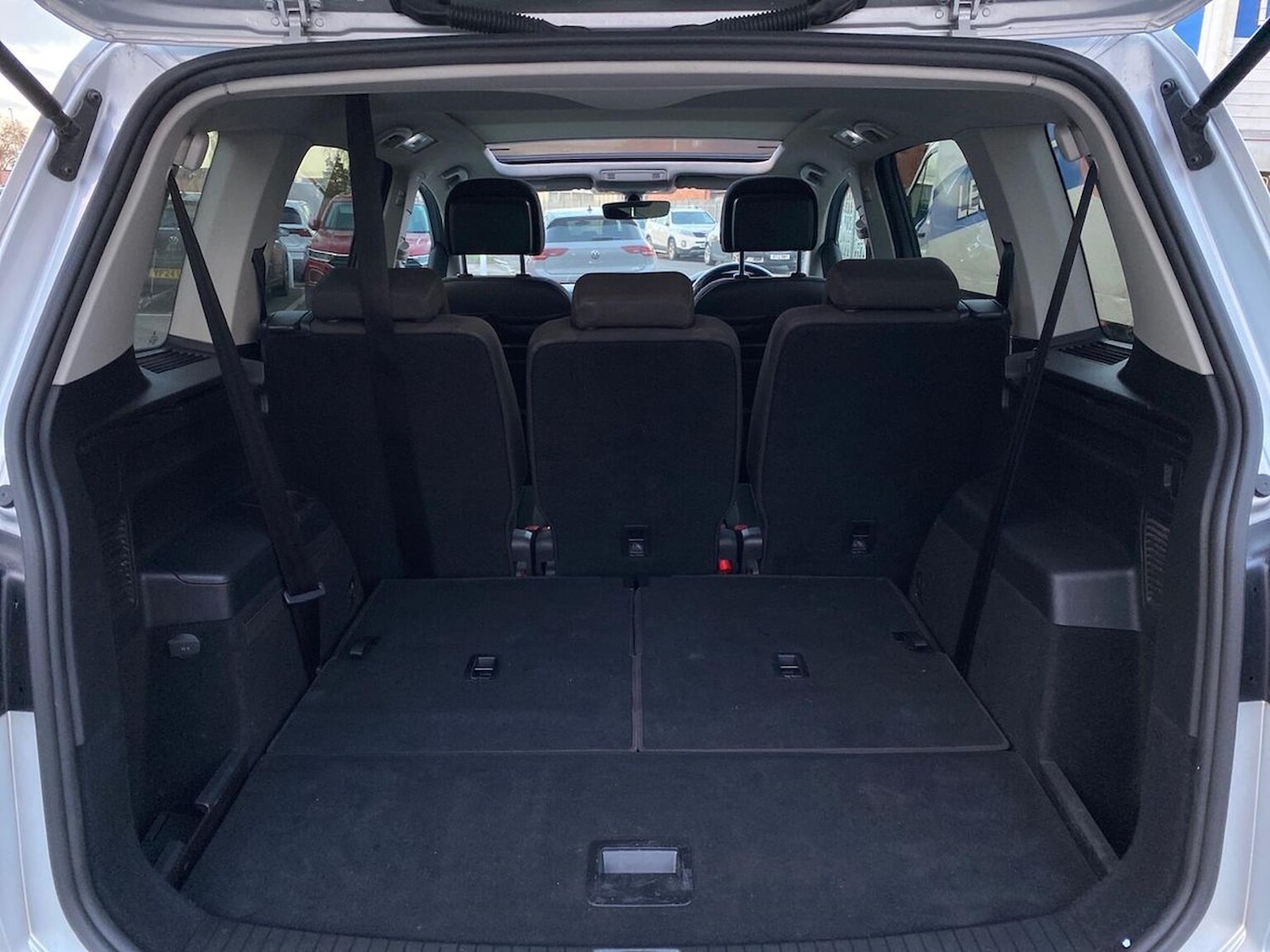 Used Volkswagen Touran 2018 for sale - 76911238: Photo 17