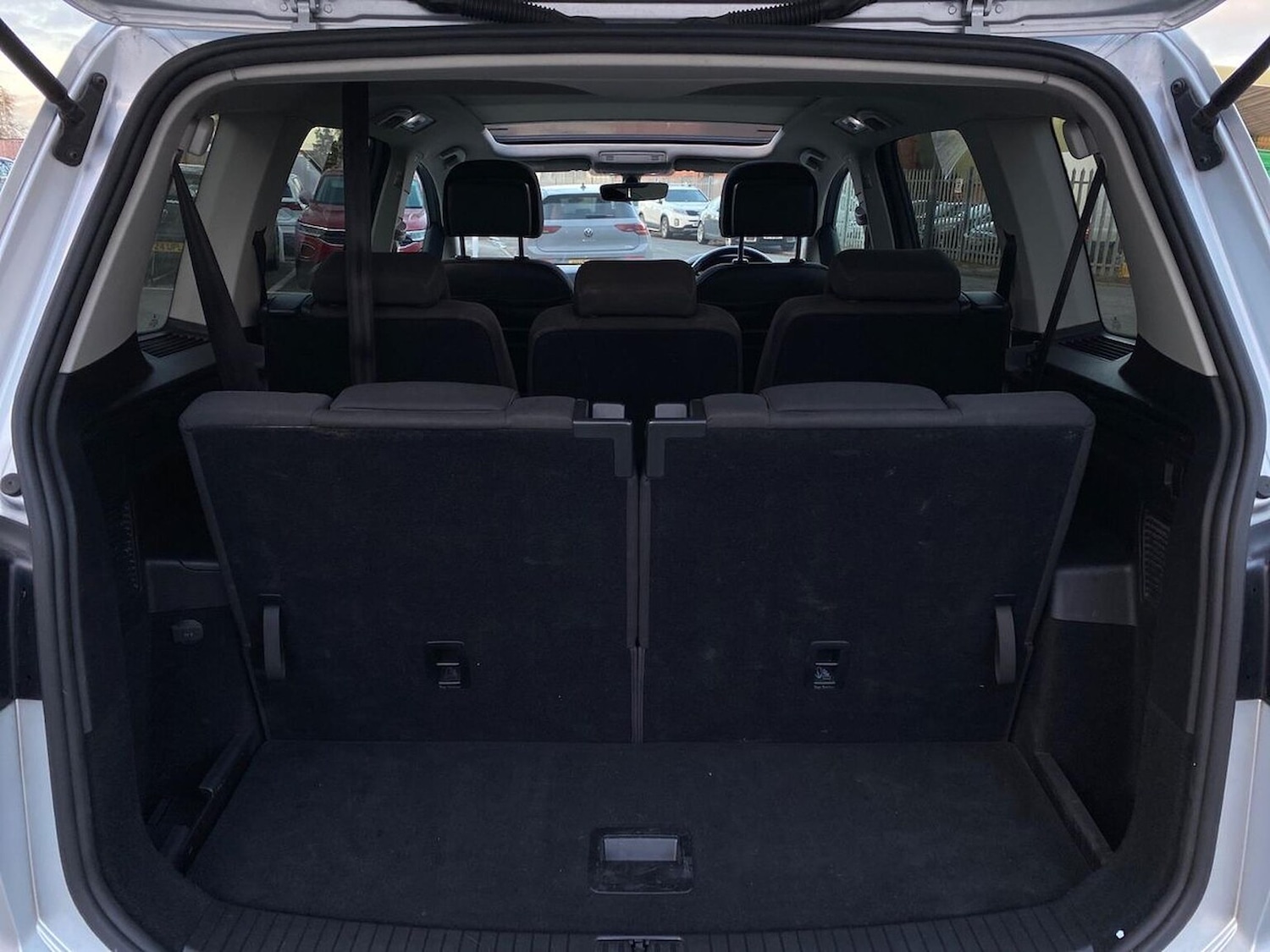 Used Volkswagen Touran 2018 for sale - 76911238: Photo 18