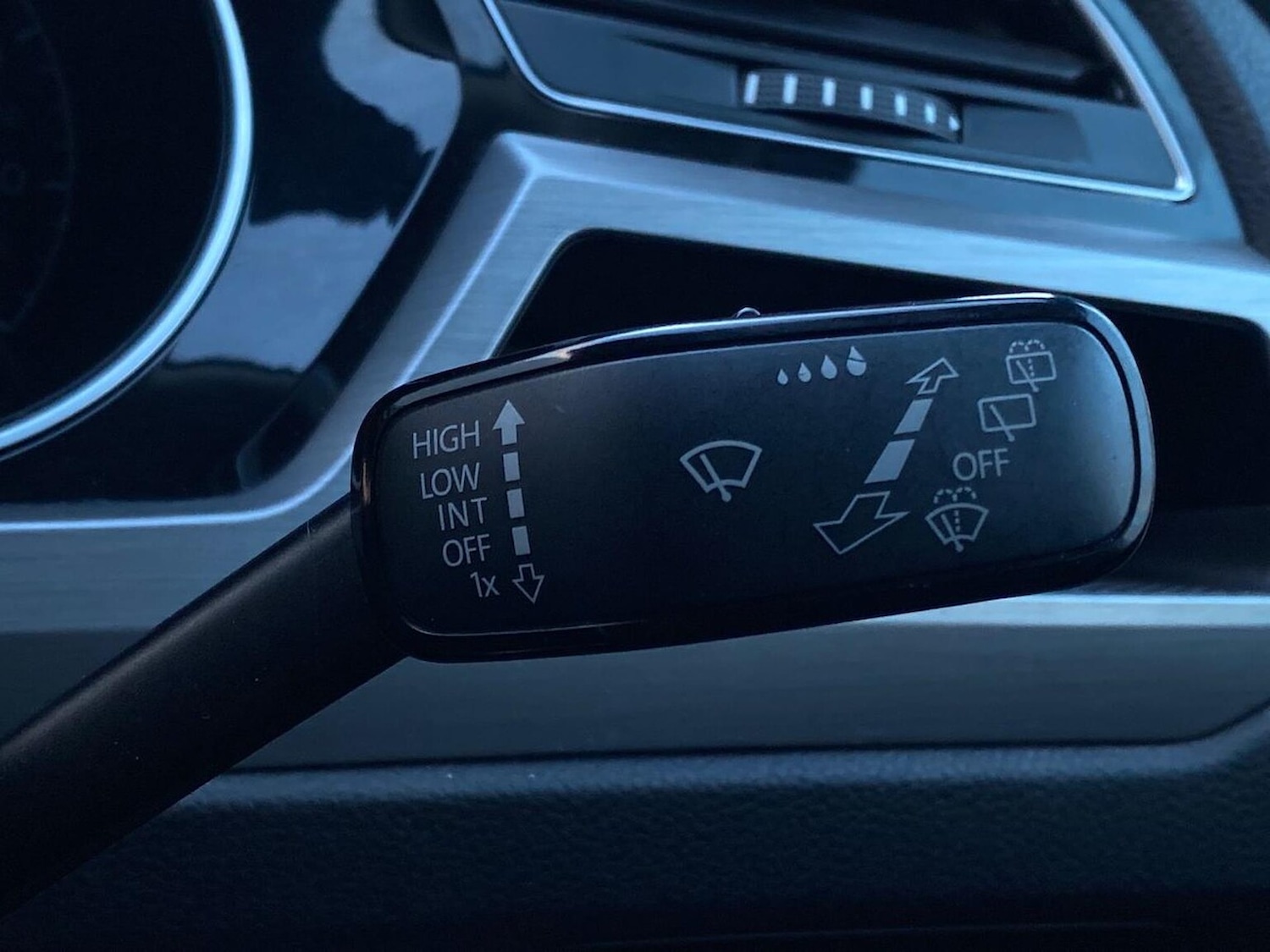 Used Volkswagen Touran 2018 for sale - 76911238: Photo 28