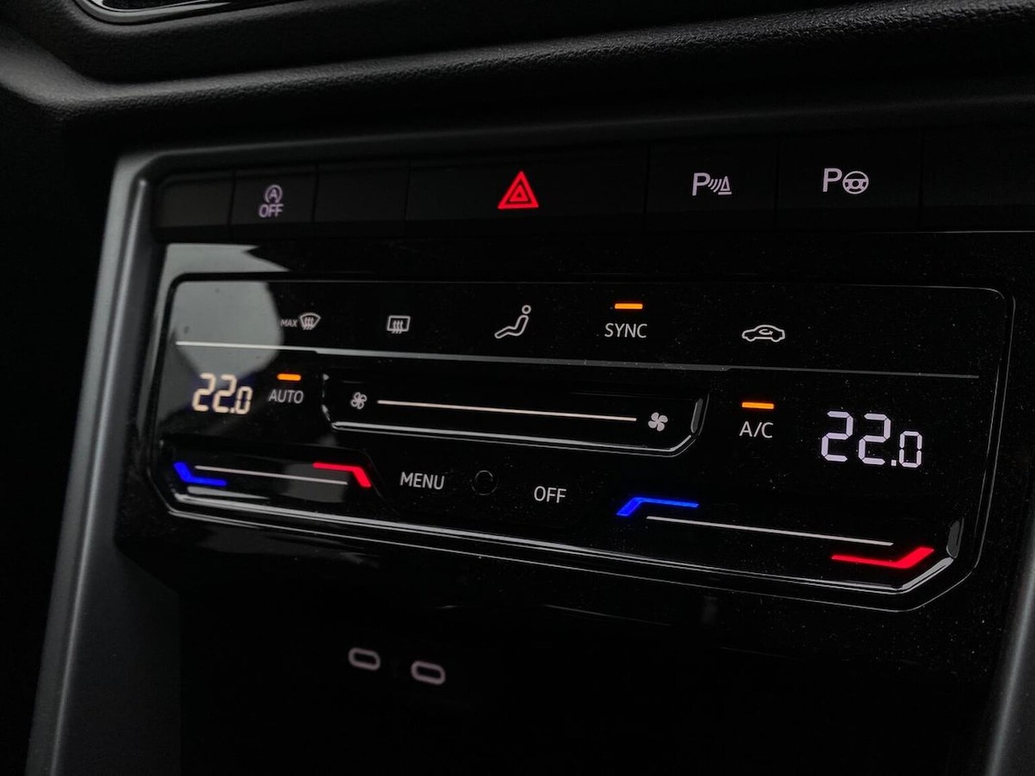 Used Volkswagen T-Roc 2025 for sale - 77916103: Photo 12