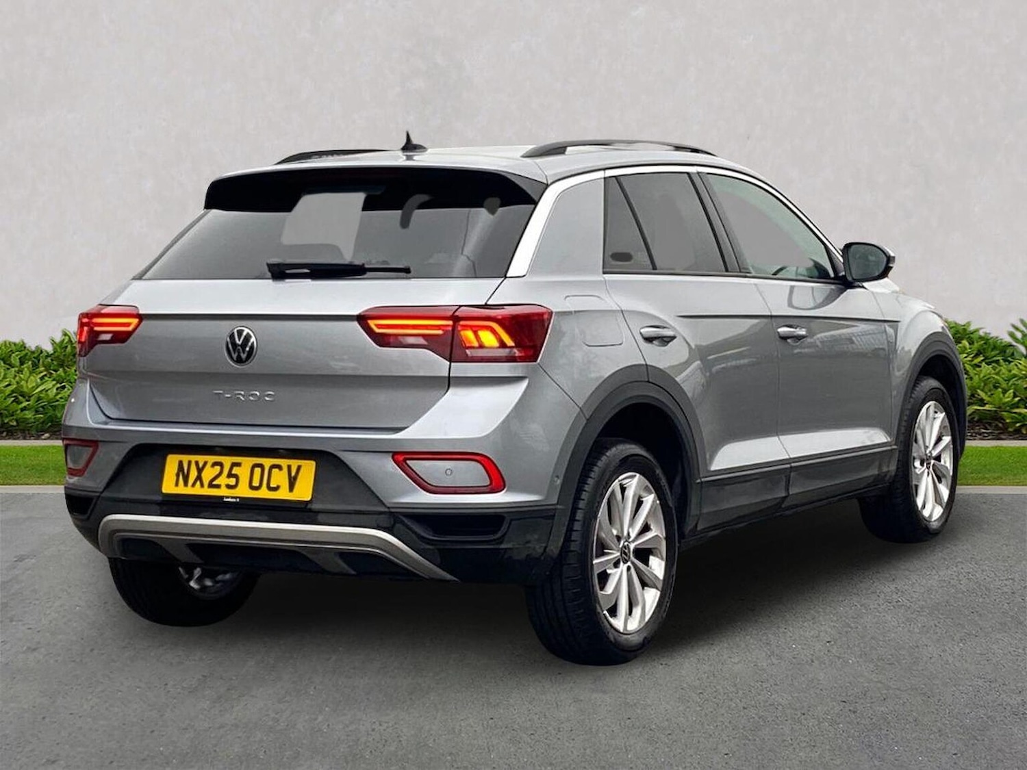 Used Volkswagen T-Roc 2025 for sale - 77916103: Photo 18