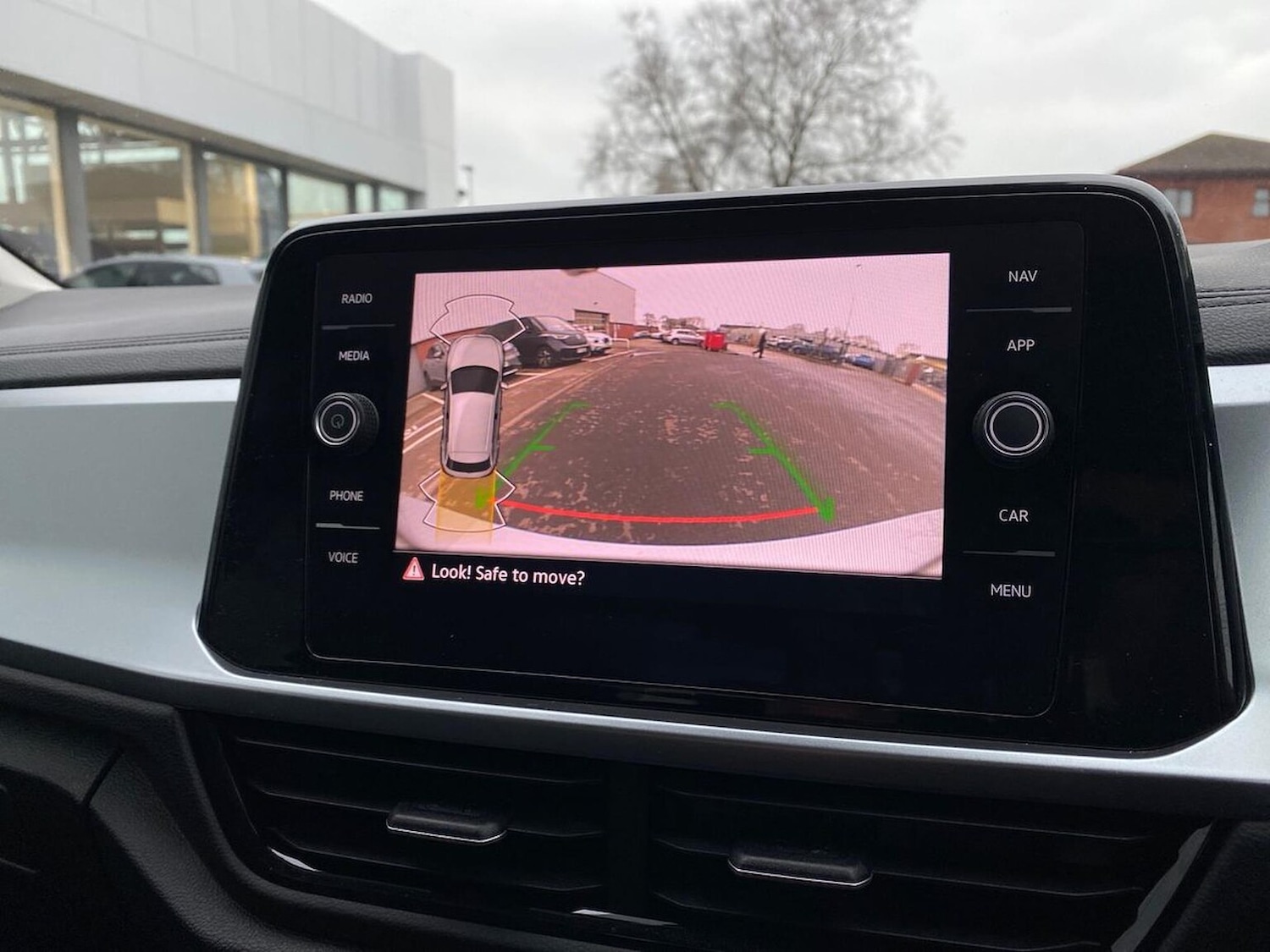 Used Volkswagen T-Roc 2025 for sale - 77916103: Photo 22